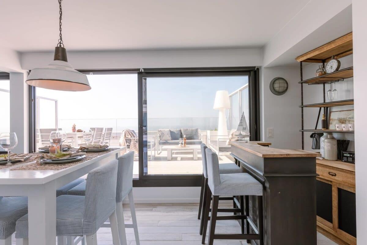 Ferienwohnung Penthouse With Two Terraces And Magnificent Sea View Blankenberge Exterior foto